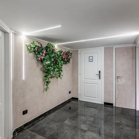 Bed & Breakfast Opera Pinciana