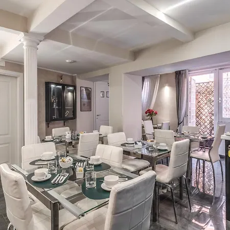 Opera Pinciana Bed & Breakfast 4*