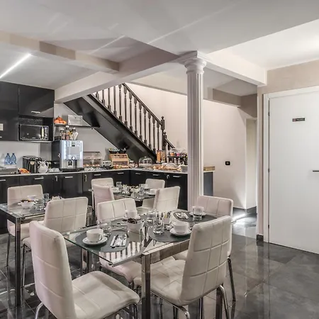 Bed & Breakfast Opera Pinciana